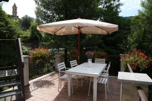A garden outside A Cà Du Barbijun