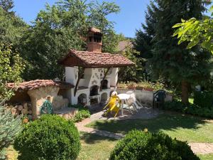A garden outside Borimechkova Kashta