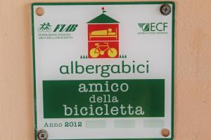 a sign that reads algerici antico delilia bibliography at Angela Garden in Servigliano