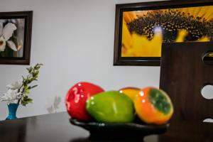 Makanan di atau berdekatan hotel