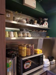 Cucina o angolo cottura di Wink at Mosque Street