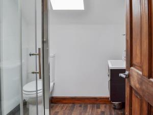 A bathroom at The Hayloft 