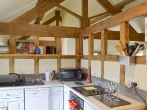 A kitchen or kitchenette at Manners 