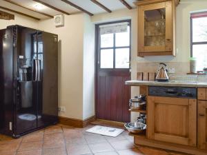 A bathroom at Duck Pond Cottage 