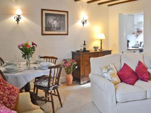 A seating area at Five End Cottage 