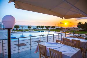 Bazén v ubytování Blue Sea Hotel nebo v jeho okolí