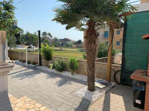 Zahrada ubytování Apartman Petra 1