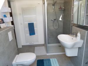 Koupelna v ubytování Ferienwohnung Mechernich-Eifel + 20 fotografií