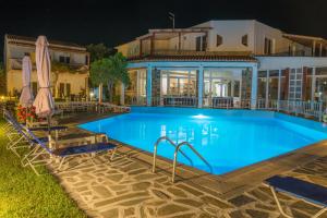Bazén v ubytovaní Samothraki Village Hotel alebo v jeho blízkosti