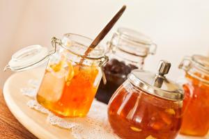 Galería fotográfica de Miland Suites en Adamas