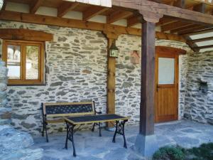 Fotografia z galérie ubytovania Casa Rural El Llao Y Los Fresnos - El Urogallo v destinácii Murias de Paredes