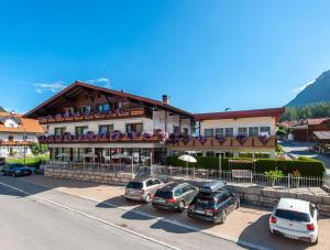 Nespecifikovaný výhled na hory nebo výhled na hory při pohledu z aparthotelu