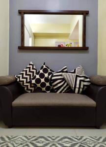 Posezení v ubytování Sabina's Place Wind Residences Tagaytay + 11 fotografií