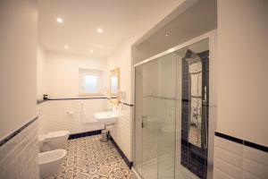 Vannituba majutusasutuses Sui Generis Tropea Luxury Rooms