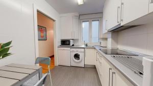 A kitchen or kitchenette at Pozo by clabao