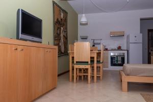 Kuchyň nebo kuchyňský kout v ubytování Aparthotel Ca Bonita