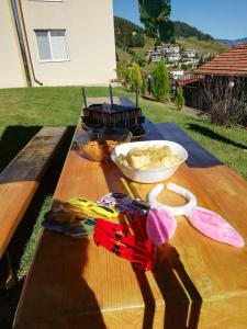 Afbeelding uit fotogalerij van Къща за гости МЕЛИСА in Borino +17 foto's