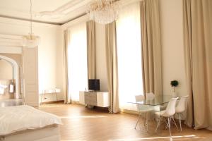 Posteľ alebo postele v izbe v ubytovaní Luxury Design City centre Apartment
