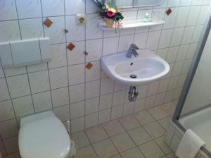 Galeriebild der Unterkunft Pension Seba in Grevesmühlen + 30 Fotos