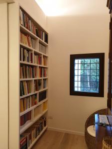 Biblioteca del bed and breakfast