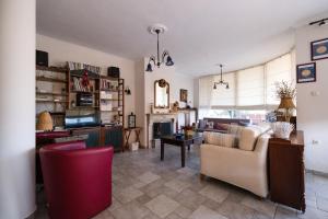 Gallery image of Blue Crystal Villa in Iraklitsa