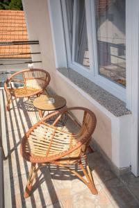 Ein Balkon oder eine Terrasse in der Unterkunft Apartman Zen