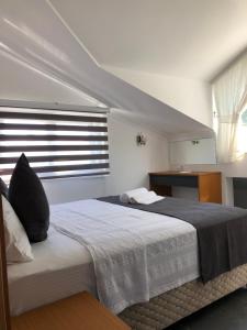 AdaHan Family Rooms Gocek客房内的一张或多张床位