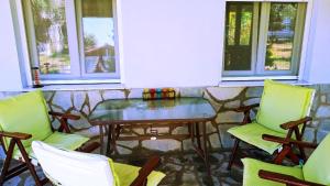 Φωτογραφία από το άλμπουμ του Cristi Apartments στη Σκάλα Ραχωνίου +28 φωτογραφίες