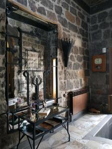 Bilde i galleriet til Hye Aspet Հայ Ասպետ i Gyumri