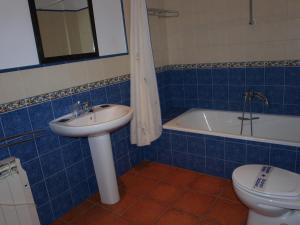 Koupelna v ubytování Apartamentos El Mirador + 37 fotografií