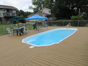 Gallery image of Michael Dee's Apartments in East Durham +19 photos