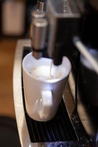 Dolphin Hotel Herning的咖啡和沏茶工具