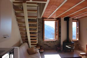 A seating area at Duplex para 6 en Cercs, Berga - A 30 mins del Pedraforca