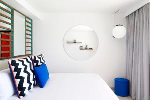 Letto o letti in una camera di SALT of Palmar, an adult-only boutique Hotel
