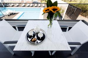 The swimming pool at or close to Crystal villas & suites