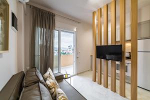 A television and/or entertainment centre at Modern Flat