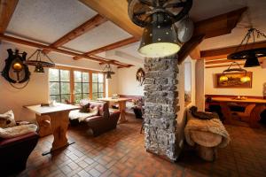 Billede fra billedgalleriet på Hotel Gasthof zur Post i Winterberg + 36 billeder