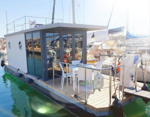 阿尔盖罗Houseboat Seabreeze的相册照片