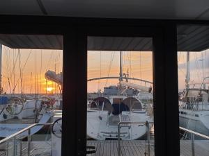 阿尔盖罗Houseboat Seabreeze的相册照片