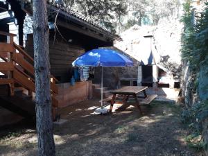 Vonkajšia záhrada v ubytovaní Cañon del río Lobos-La cabaña de Ton