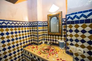 Koupelna v ubytování Riad Zina Fes - Elegance in the Heart of Fes