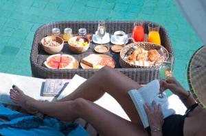 Getränke in der Unterkunft 2BR Villa Senin - Minggu Villas Seminyak