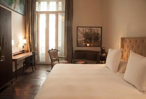 Cama ou camas em um quarto em Hotel B