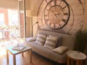 A seating area at Apartamentos Logroño centro, TIC TAC, wifi