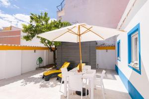 Galeriebild der Unterkunft LovelyStay - Sweet Escape II - Backyard in Quarteira