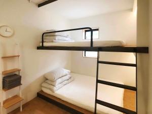 Tempat tidur susun dalam kamar di Seoul Cube Itaewon