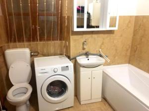 Gallery image of Árkádia Apartman in Pápa +7 photos