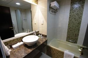 Koupelna v ubytování Dorus Hotel