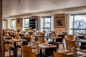 Kedem Hotel - Adults Only餐厅或其他用餐的地方