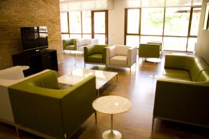 The lounge or bar area at Hotel y Apartamentos SNÖ Isaba